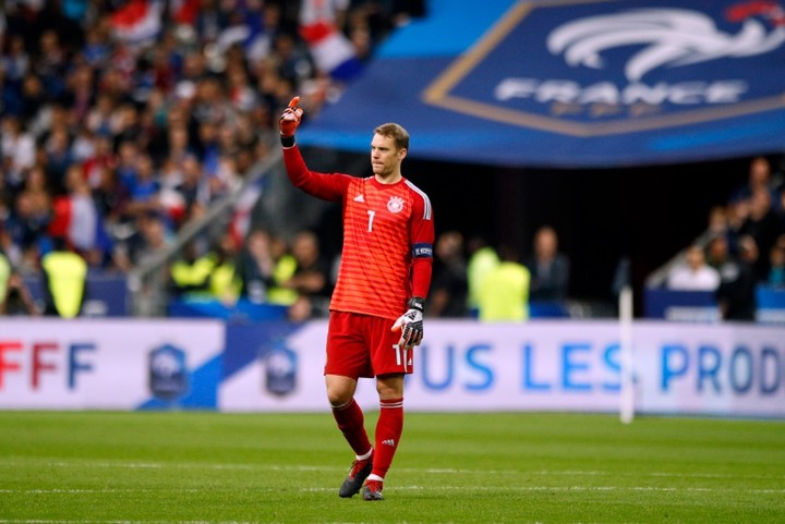 Dlhoročná nemecká brankárska jednotka oslavuje narodeniny